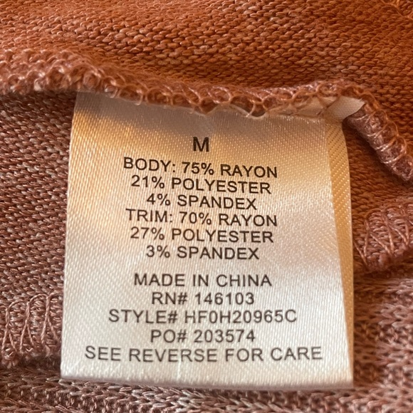 Hippie Rose Rose Dolman Sleeve Top - Picture 14 of 15